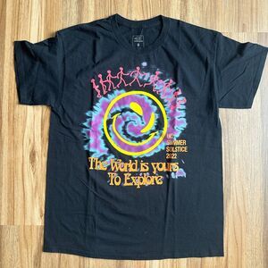 Global Hiatus Black UO Summer Solstice World Explore Trippy T-Shirt Men's Size M